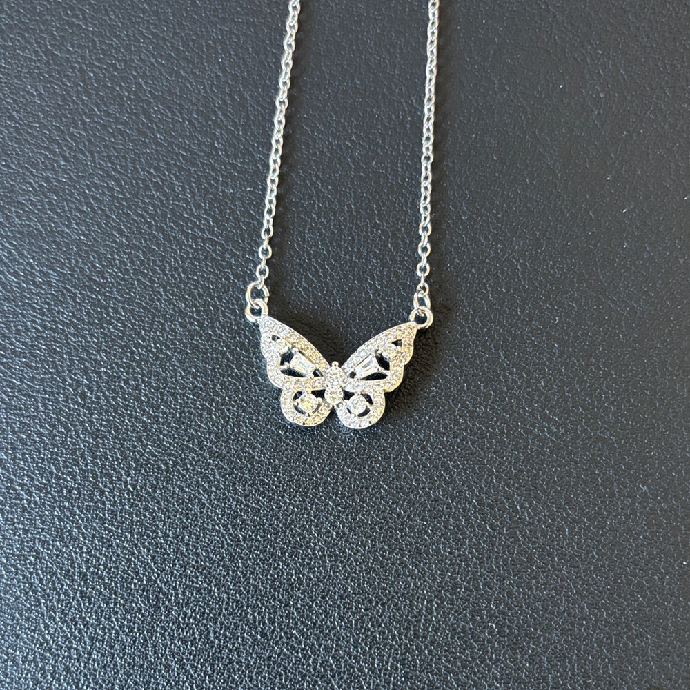 Elegant Silver Butterfly Necklace